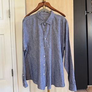 Bloomingdale’s Men’s Button Down